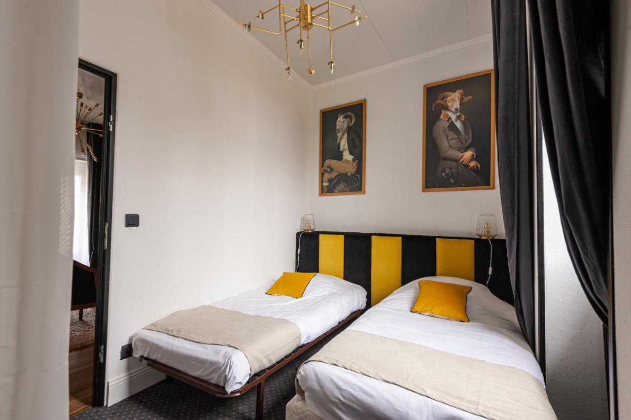 Chateau Des Ayes - Chambres & Suites Saint-Étienne-de-Saint-Geoirs Kültér fotó