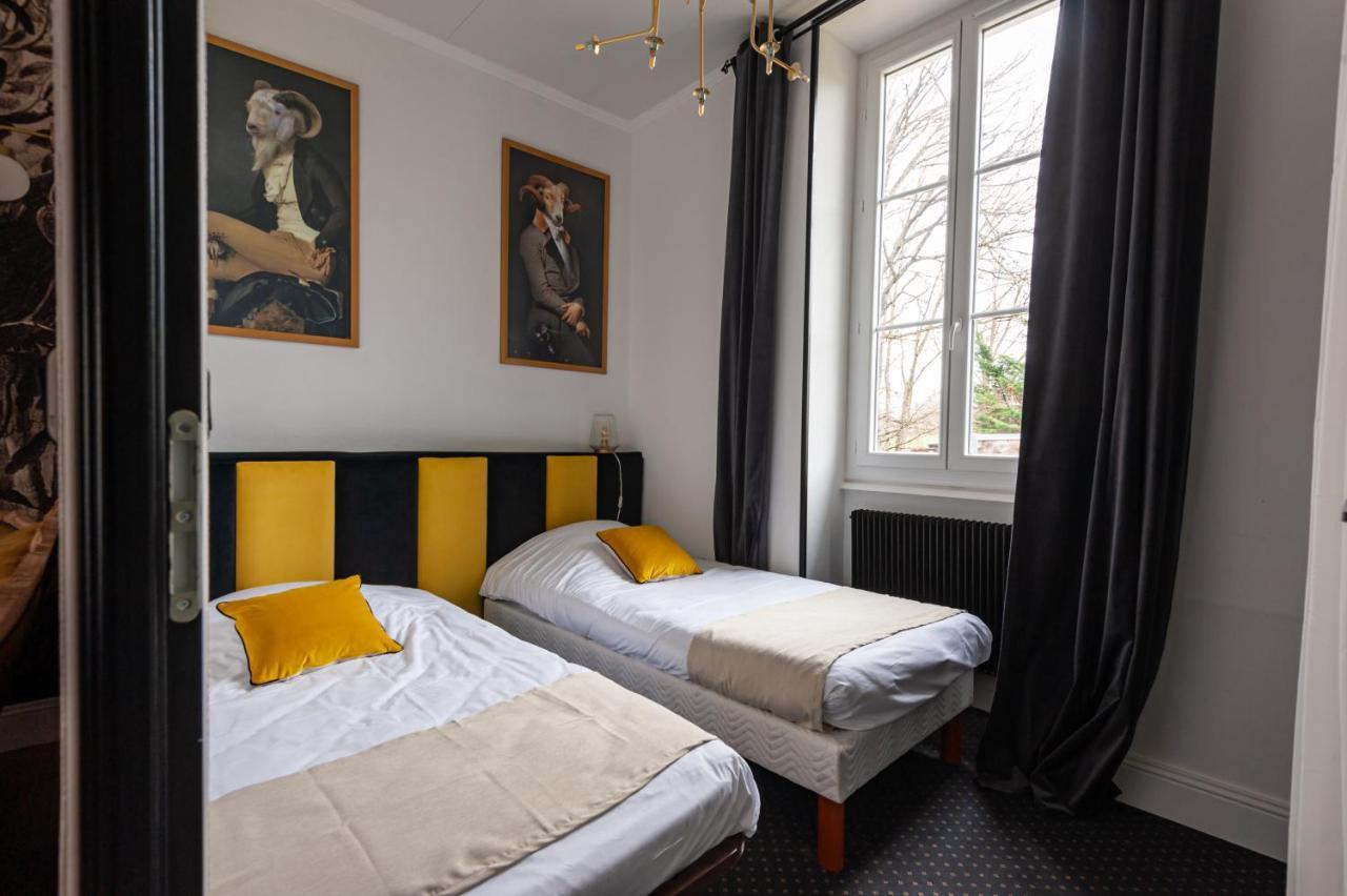 Chateau Des Ayes - Chambres & Suites Saint-Étienne-de-Saint-Geoirs Kültér fotó