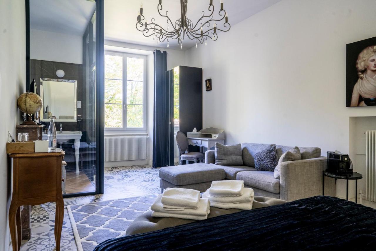 Chateau Des Ayes - Chambres & Suites Saint-Étienne-de-Saint-Geoirs Kültér fotó